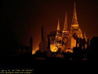 ���b�g�E�v���E�X���E�T���y�b�g (WAT PHRA SRI SANPHET)�̃��C�g�A�b�v�@�B�e�ꏊ�F�A���^���A�^�C